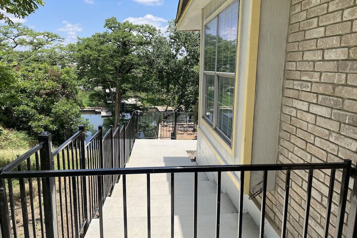 Property Grounds 35 of 41