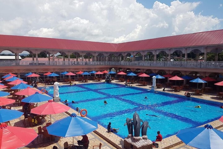 Pool Hotel