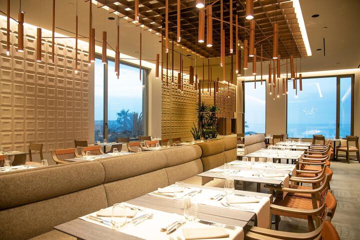 Dining 277 of 332