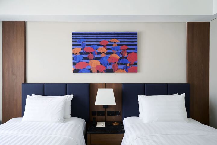 Room 5 of 34