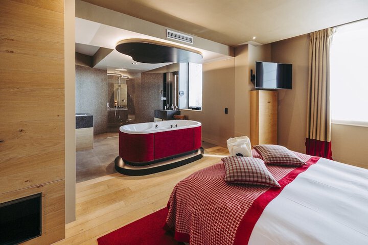 Room 11 of 57