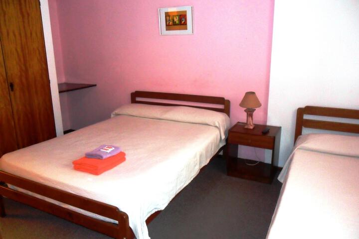 Room 4 of 18