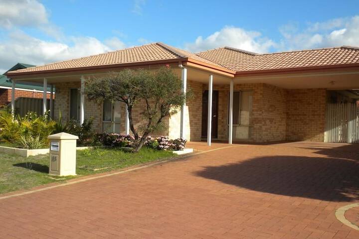 Hotel 6 of 8