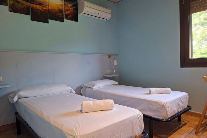 Room 4 of 27