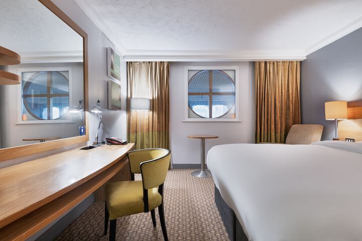 Room 17 of 29