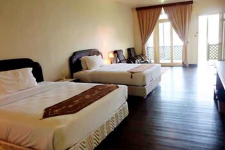 Room 8 of 27