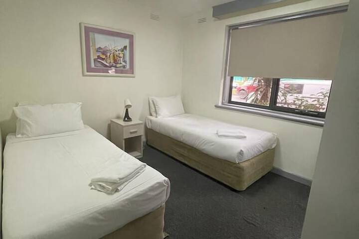 Room 8 of 33