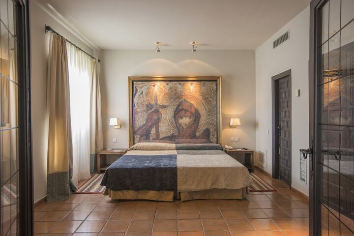 Room 8 of 41