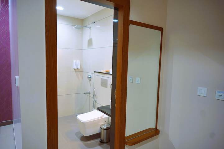 Room 10 of 22