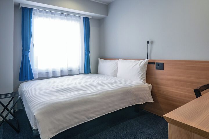 Room 10 of 61