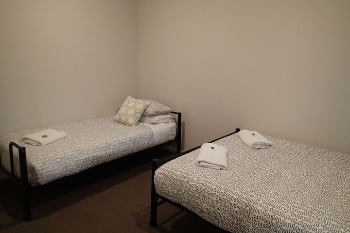 Room 24 of 220
