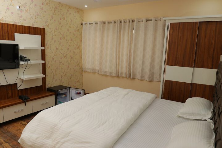 Room 14 of 35