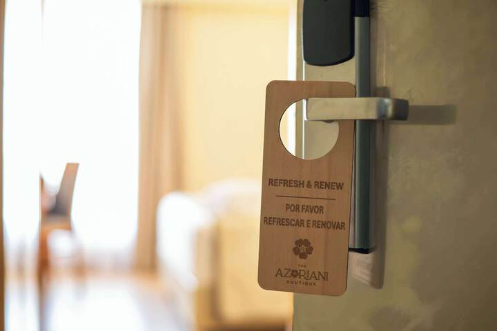 Room 81 of 169