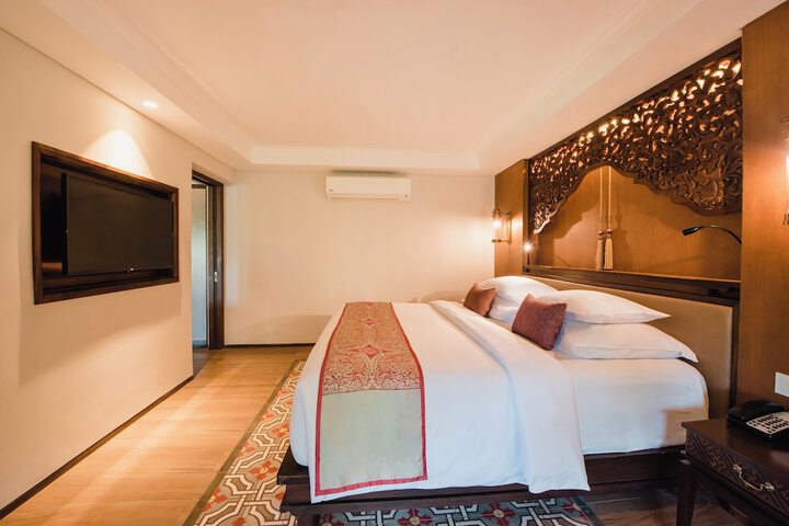Room 19 of 192