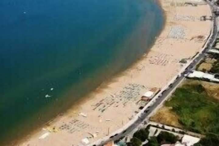 Beach 62 of 77