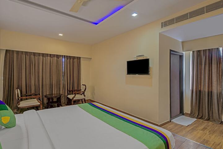 Room 16 of 51