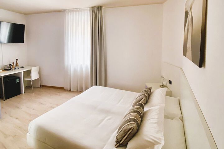 Room 20 of 26