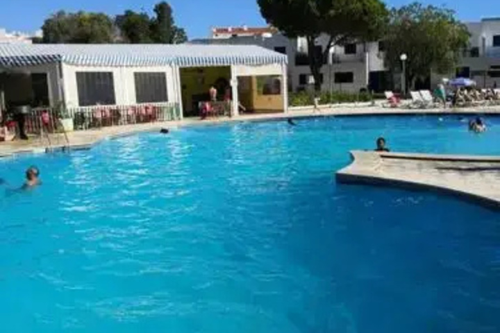 Pool 8 of 14