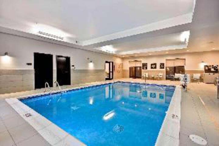 Pool 11 of 33