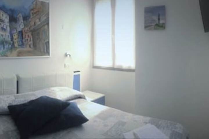 Room 10 of 44