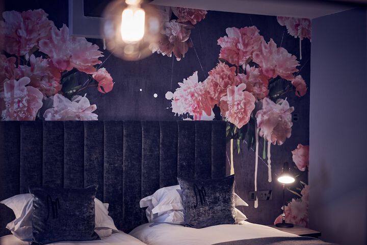 Room 10 of 92