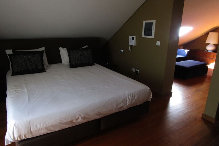 Room 11 of 88