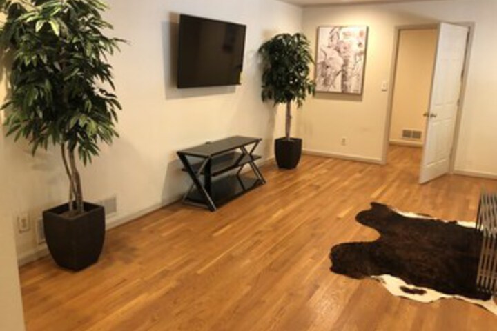 Room 11 of 40
