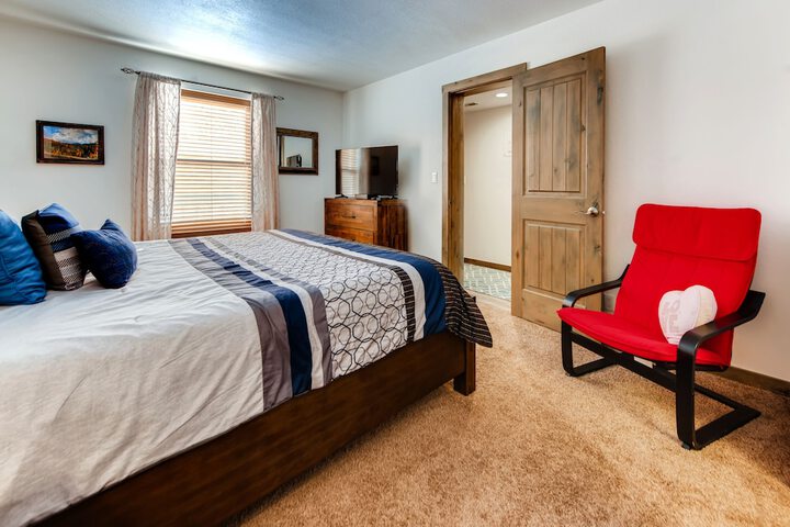 Room 15 of 155