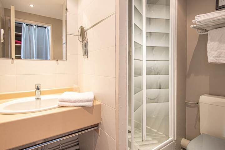 Bathroom Interior Photo