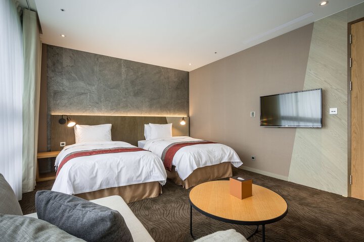 Room 13 of 58