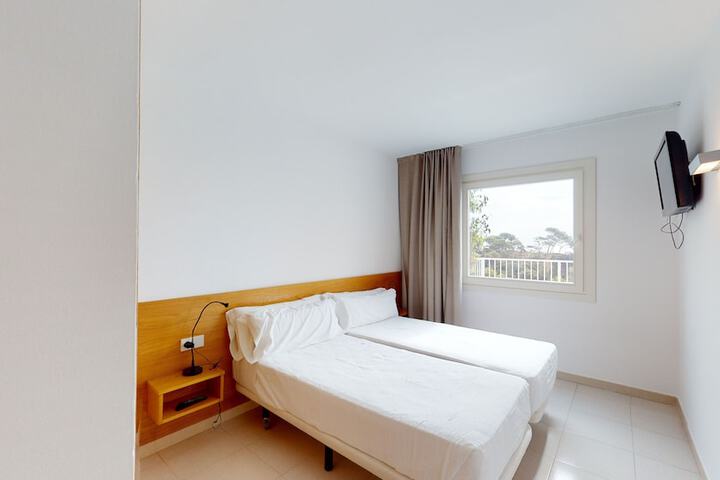 Room 25 of 89