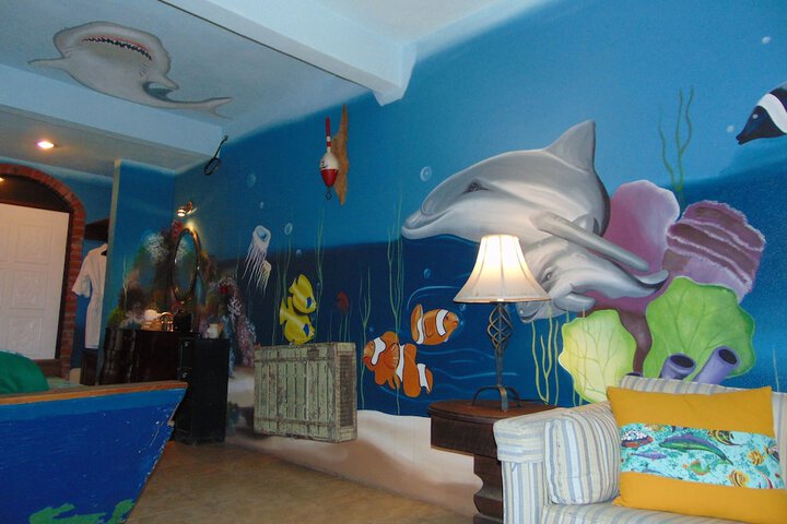 Room 179 of 413