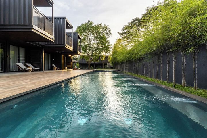 Pool 50 of 104