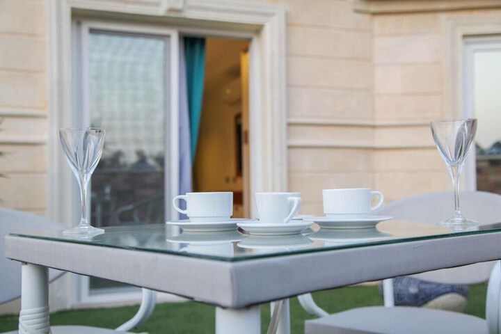 Breakfast/Coffee Service 114 of 135