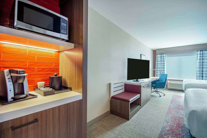2 Double Beds (1 of 12)