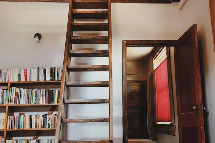 Room 15 of 68