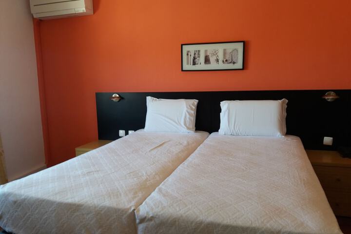 Room 15 of 44