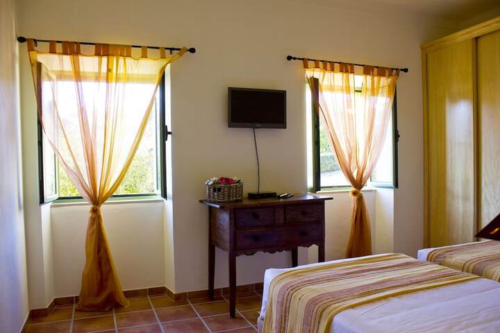 Room 35 of 59