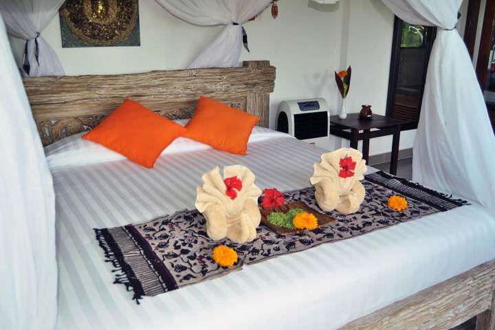 Room 4 of 26