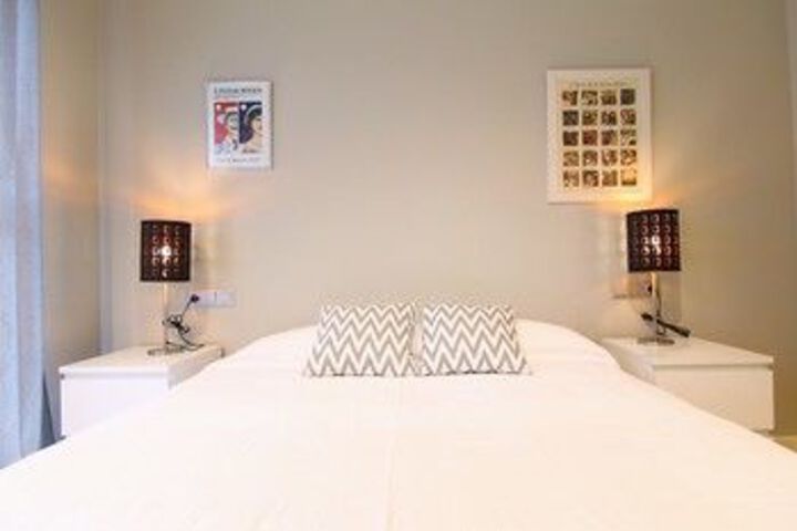 Room 80 of 176