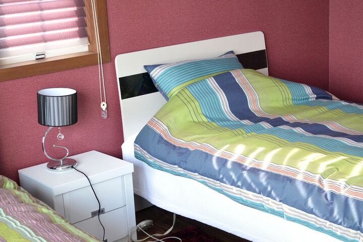Room 5 of 38