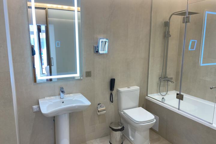 Room 14 of 35