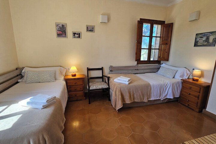 Room 12 of 105