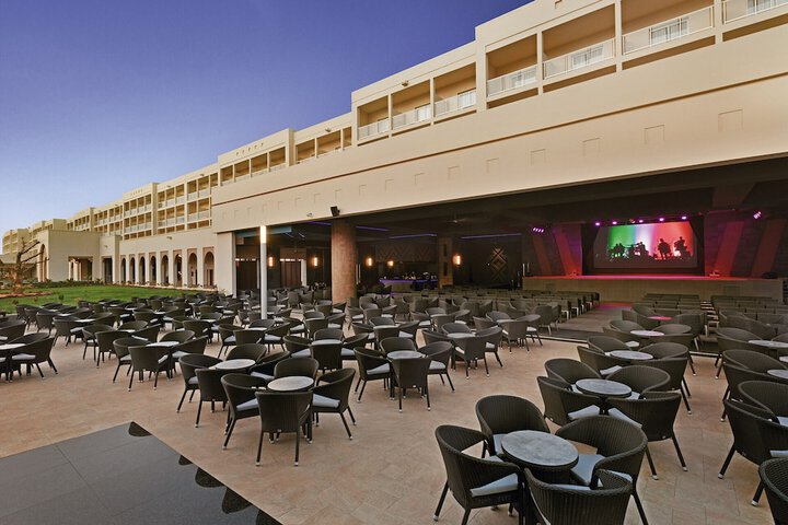 Terrace/Patio 60 of 64