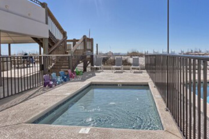 Exterior of Island Winds West by Meyer Vacation Rentals