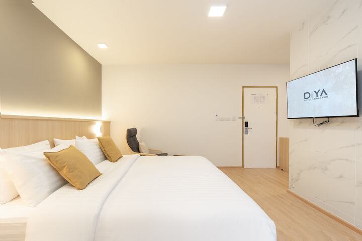 Room 18 of 85