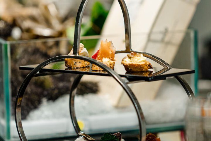 Dining 88 of 147