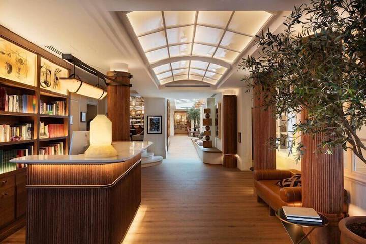 Lobby Entry