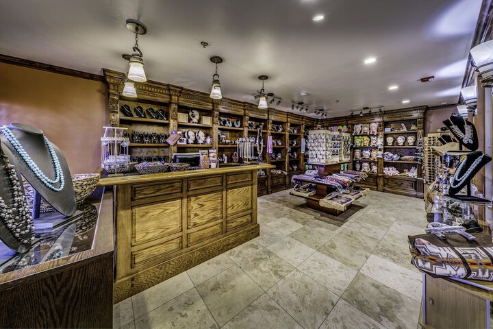 Gift Shop 54 of 82