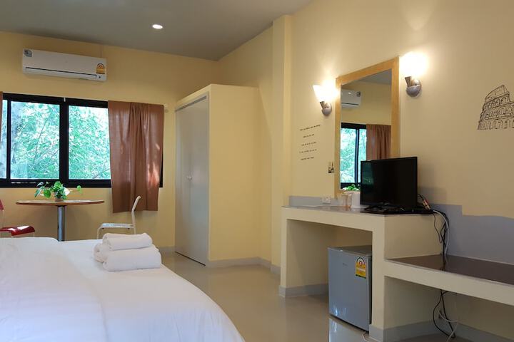 Room 35 of 92